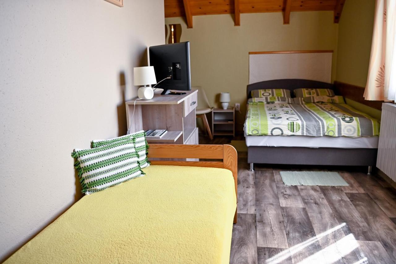 Angela Vendeghaz Hotel Tokaj Exterior photo